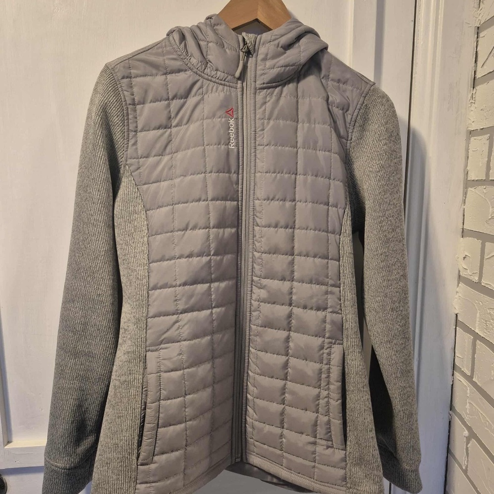 Rebook Woman’s zip hoody